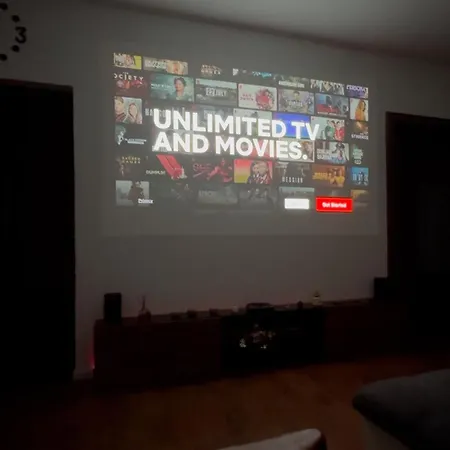 Parkside Modern Haven In Apartment Kosice