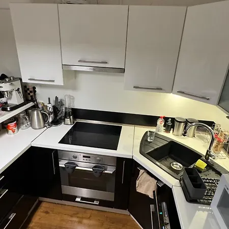 Parkside Modern Haven In Apartment Kosice